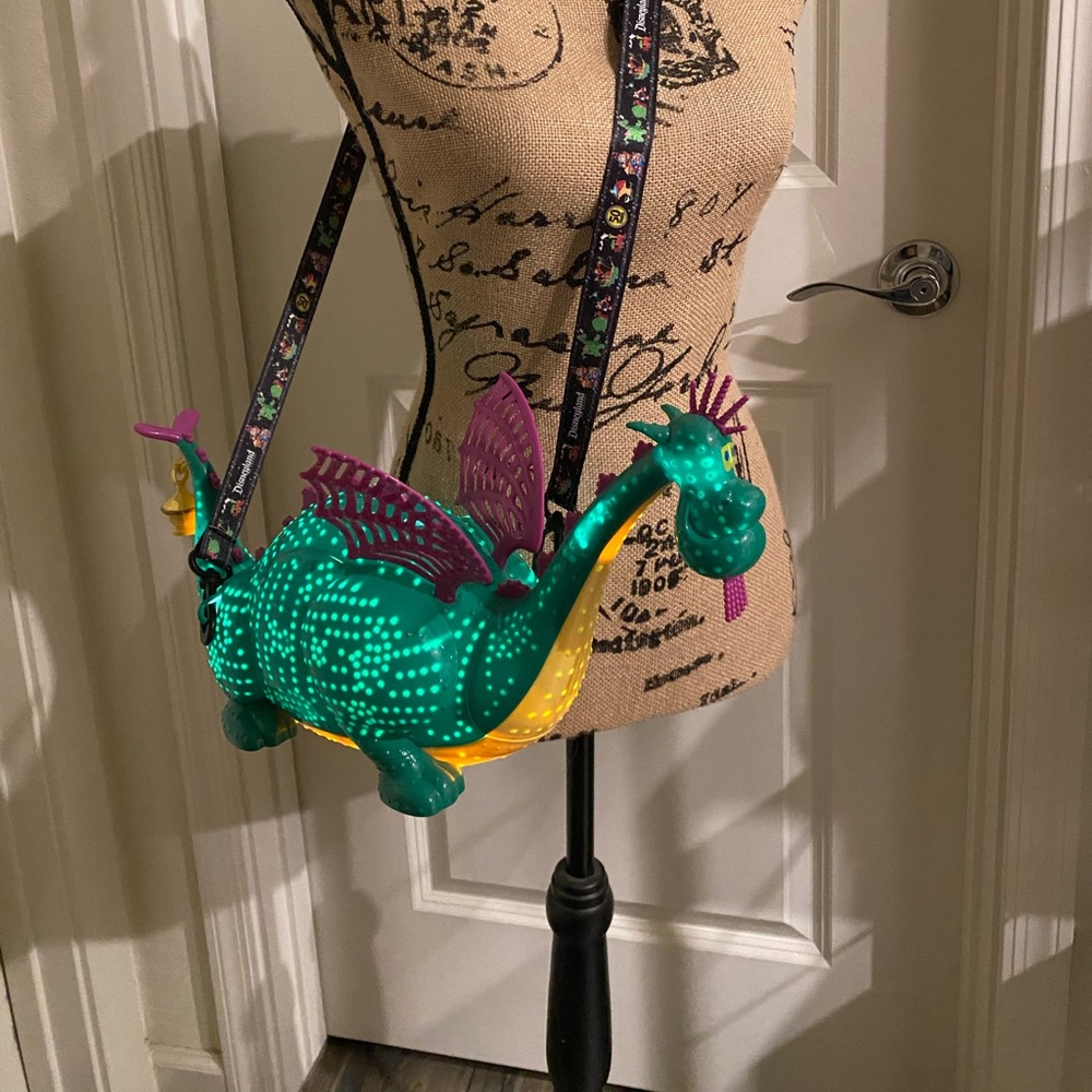 Disney Elliott Electric light parade popcorn bucket